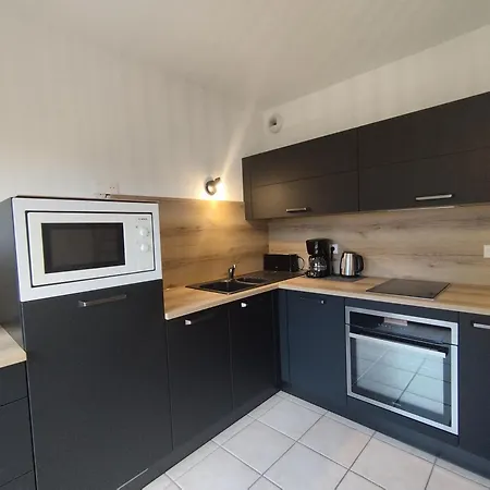 Apartament A 300m - 4 Personnes - Parking Prive